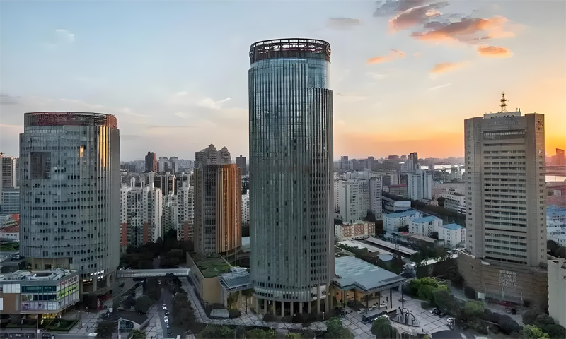 上海浦东新区由由国际广场——现代都市商务的新地标