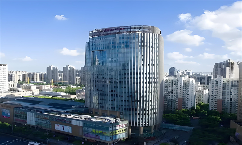 1725347220159040.jpg 由由世纪广场1.jpg