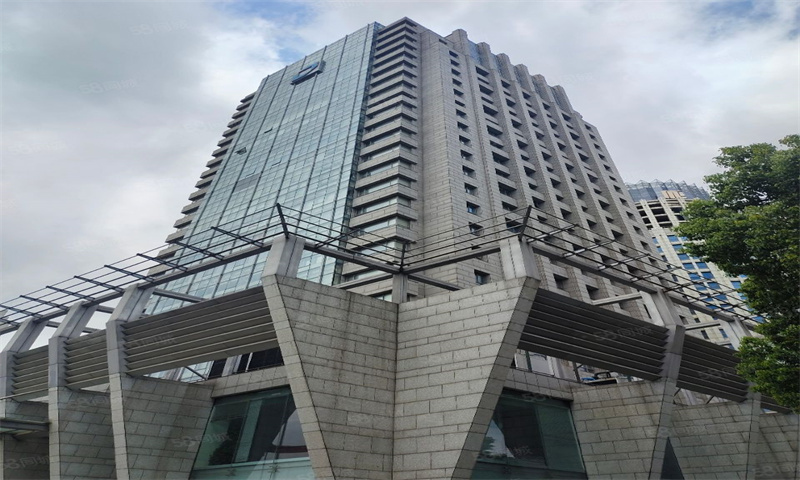 ​  方正大厦：浦东核心区域的商务新地标