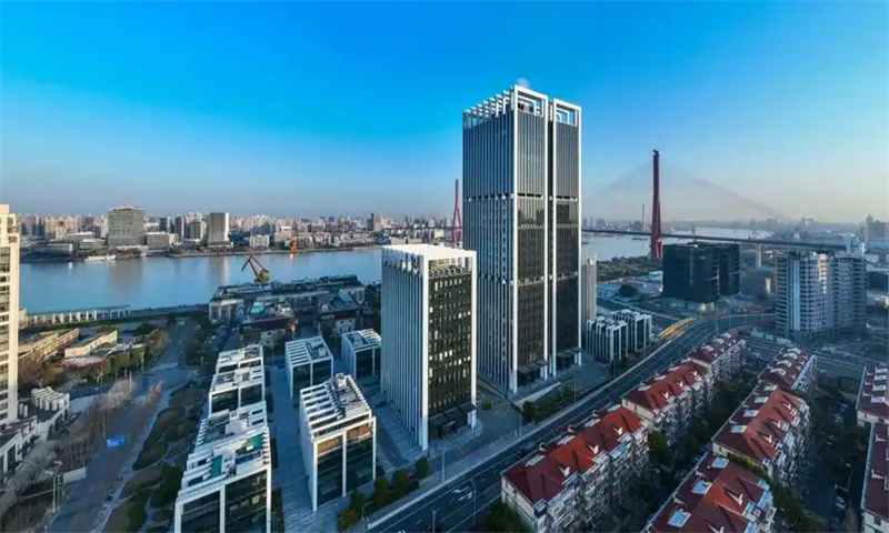 陆家嘴滨江中心