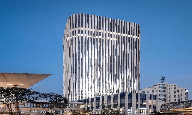 《虹口写字楼租赁市场：从“城市边缘”到“价值高地”的产业重构路径》