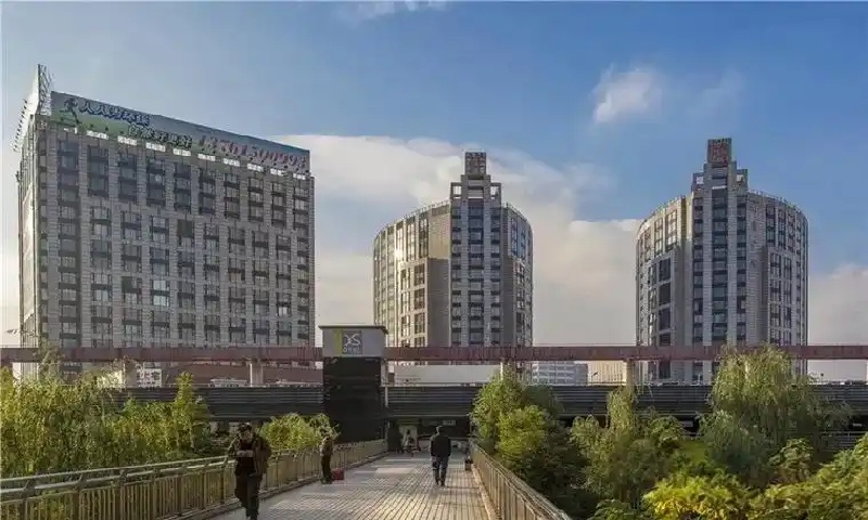 静安区办公室出租的机遇与挑战：企业如何精准选址？